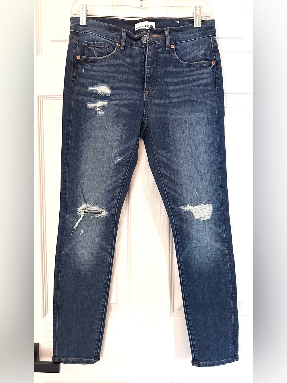EUC Loft Distressed Women's Dark Blue Modern Skinny Jeans